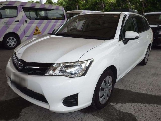 59075 Toyota Corolla fielder NZE161G 2012 г. (TAA Kantou)